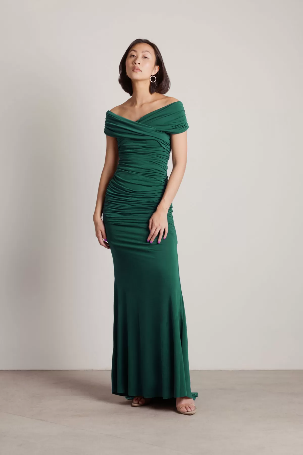 Tobi Fall For Me Off The Shoulder Mermaid Maxi Dress - Emerald* Grandmother Of The Bride Dresses | Bridal Party Outfits